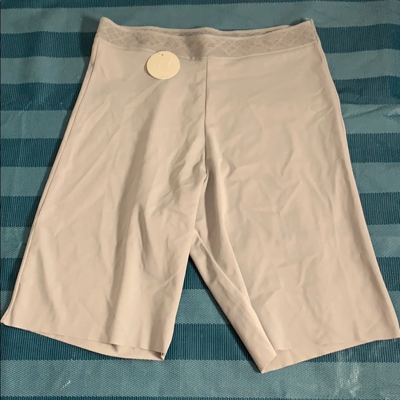 Brilliance by Vanity Fair Womens Half Slip - Picture 2 of 4